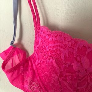 Pink VS Bra